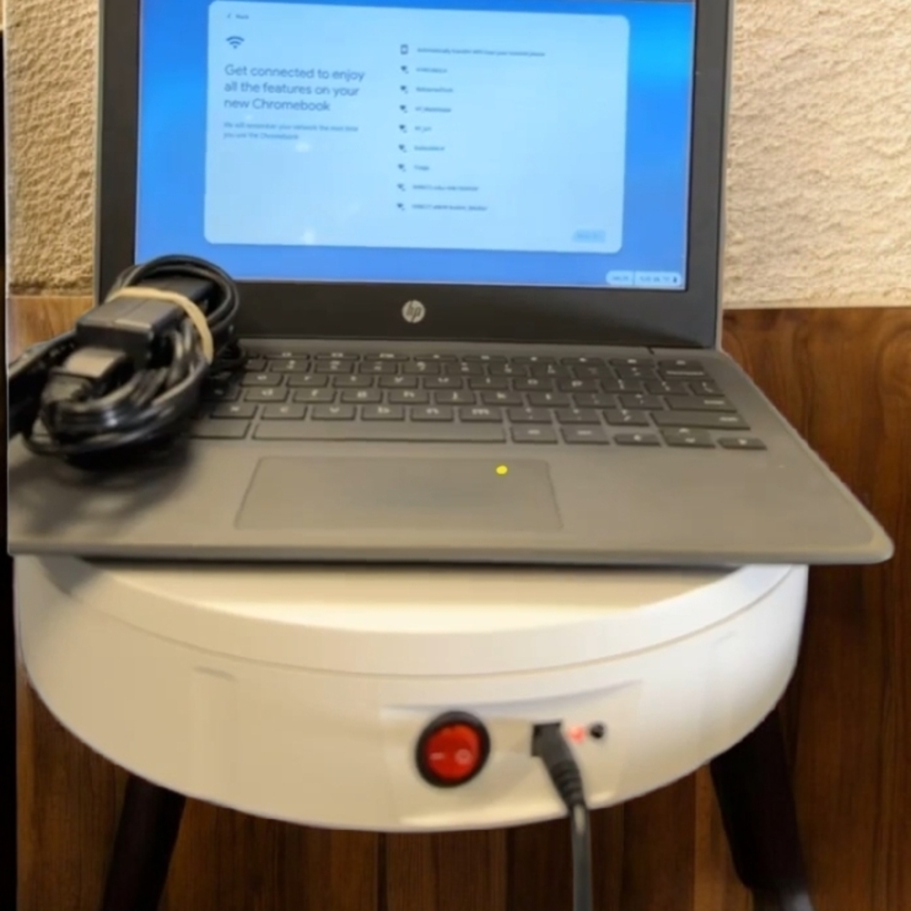 HP Chromebook in Charcoal with Power Supply